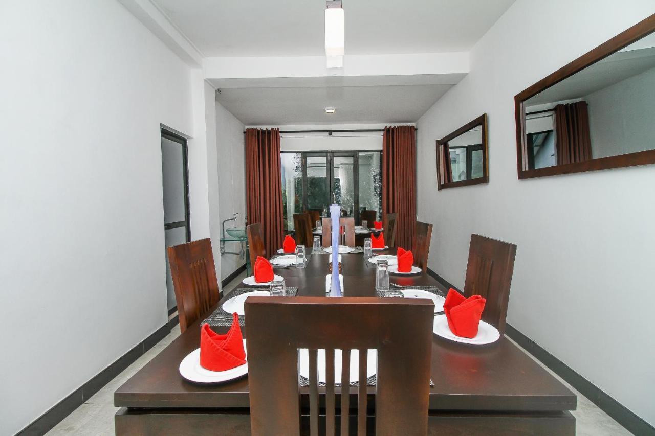 Delphin Hotel Nuwara Eliya Exterior photo
