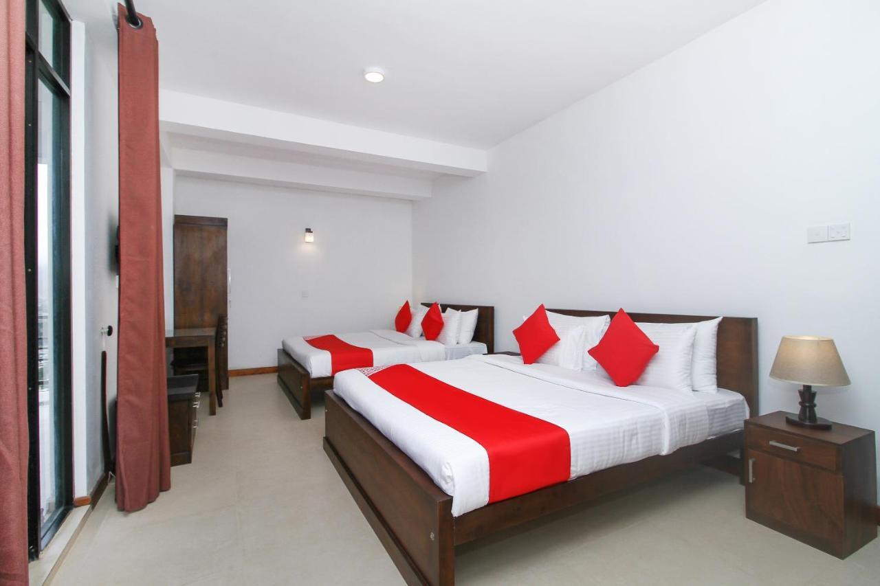 Delphin Hotel Nuwara Eliya Exterior photo