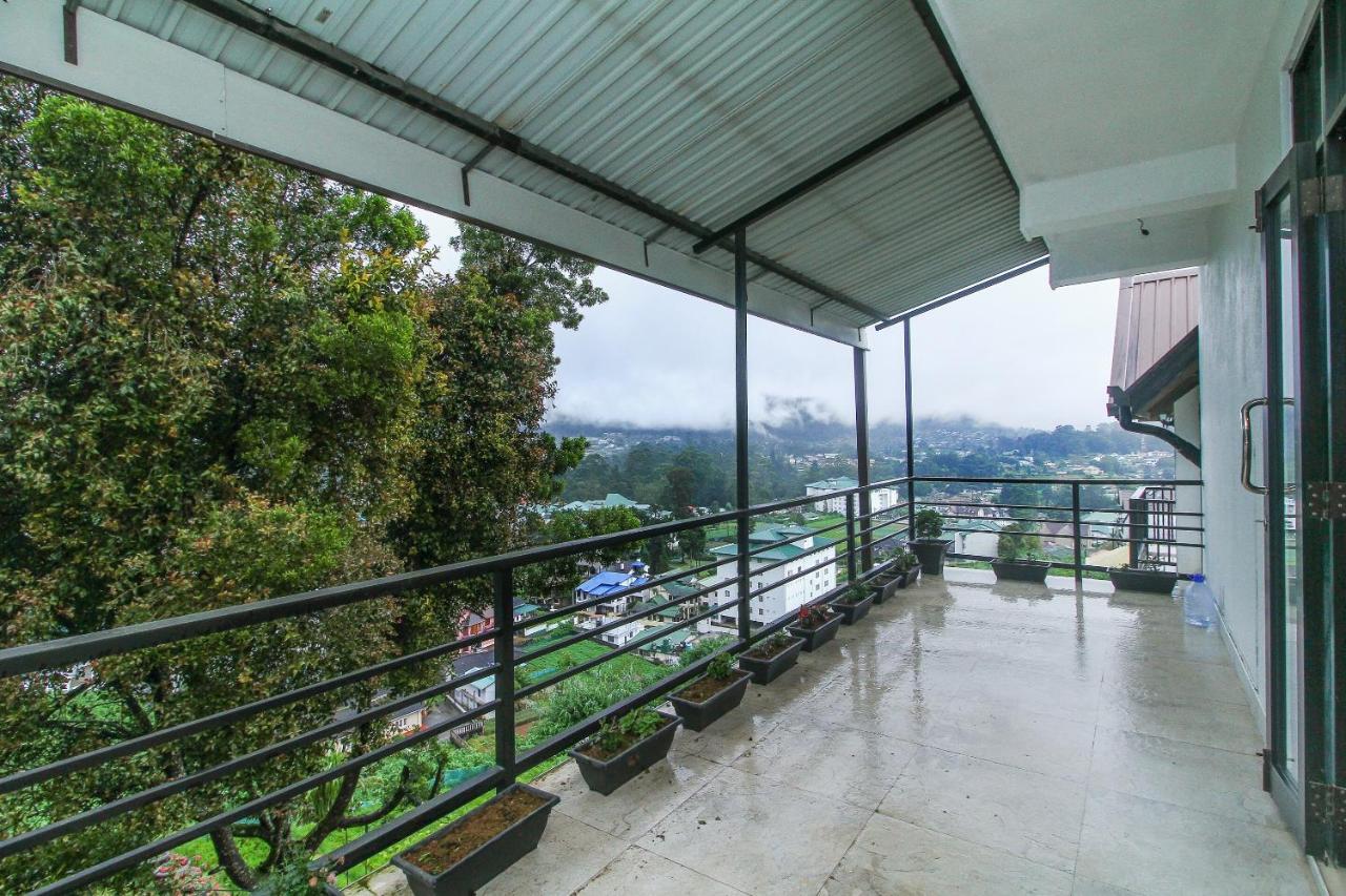 Delphin Hotel Nuwara Eliya Room photo